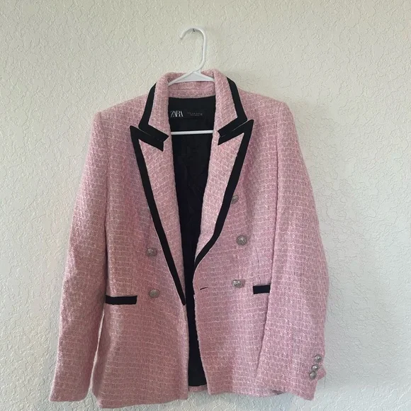 Zara Women's Pink Blazer with Black Trim - Picture 5 of 6